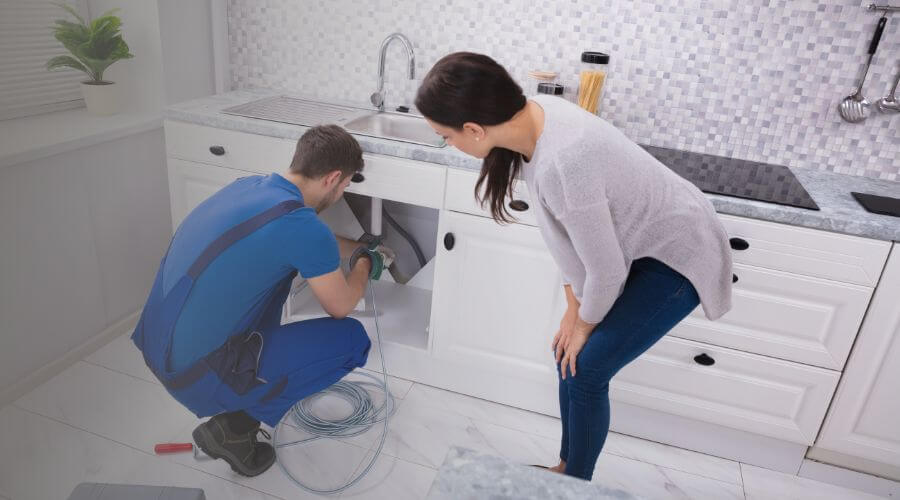 Expert burst pipe repair services in Modale, IA